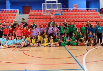 El Campeonato 3X3 de baloncesto femenino reúne a medio centenar de participantes