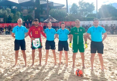 Javi Pulido arbitró el partido inaugural del campo de fútbol playa de Jaén entre la Selección de España y de Andalucía