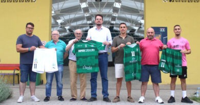 El Úbeda Viva presenta su nueva equipación