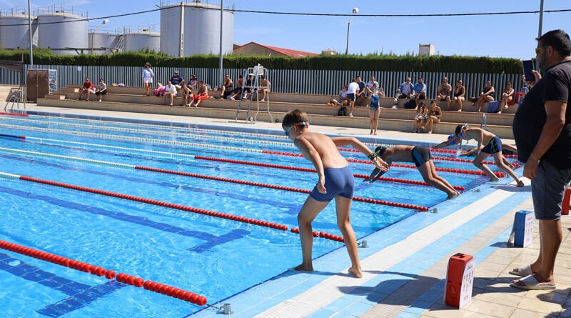 Amplia participación en el IV Campeonato de Natación de Úbeda